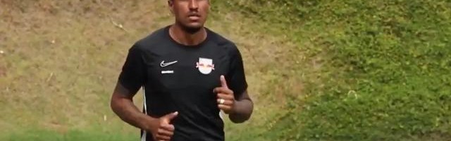 半岛体育入口-保利尼奥：一直想回中国但回不去 能做的就是训练