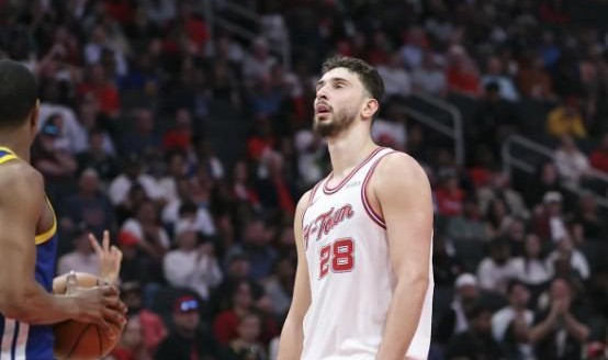 帕金斯：申京的防守让我恶心，马刺连续点名打他15个回合