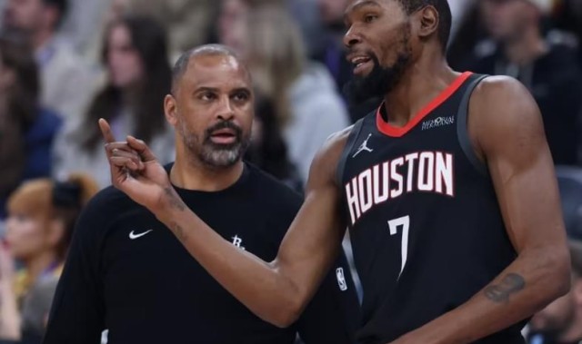 火箭逆转！杜兰特33+8探花犯错，湖人弃将尽力，申京33+9全队第一